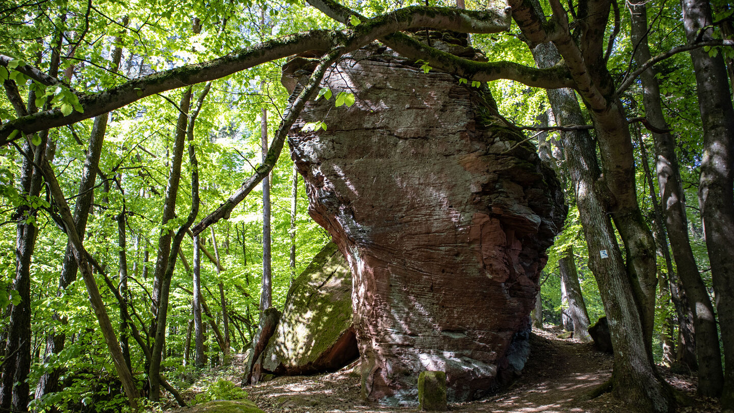 Felsformation Saufels auf dem Rimbach-Steig.
