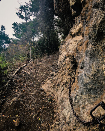 steile Felswände in der La Magdalena Schlucht