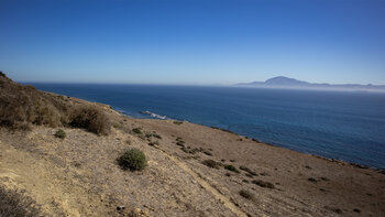Aussicht nach Afrika vom Wanderweg Sendero Colada de la Costa