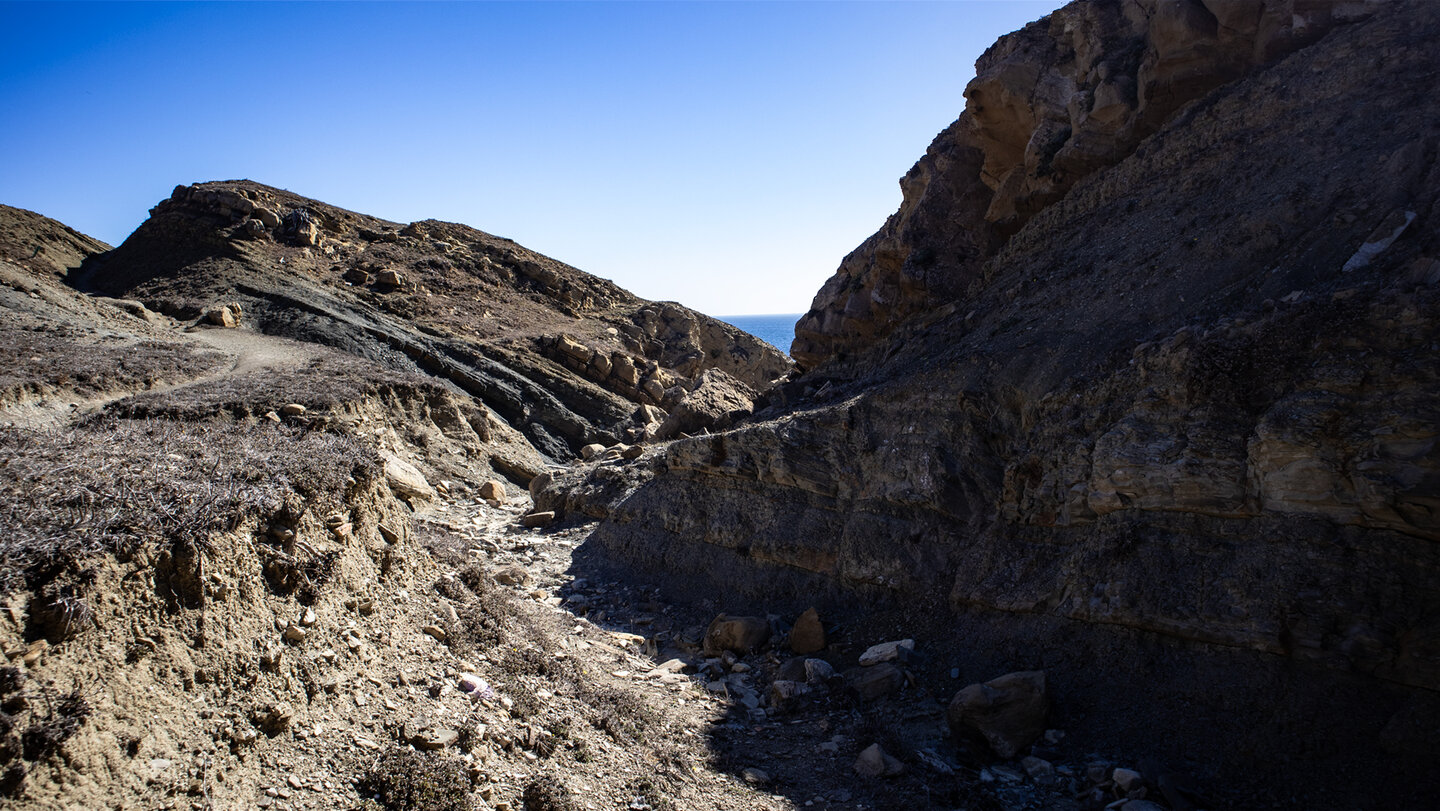 Erosion prägt die Schluchten am Weg