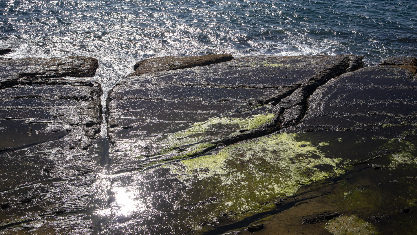 Plateau mit Wasserkanal auf Weg nahe Tarifa auf dem Colada del Camino