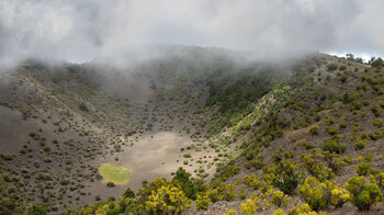 Blick über den Explosionskrater Caldera de la Hoya de Fireba