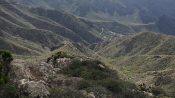 die schroffen Schluchten des Teno-Gebirge auf der Baracán Wanderung