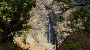 der spektakuläre Wasserfall Cascada de Desfondada