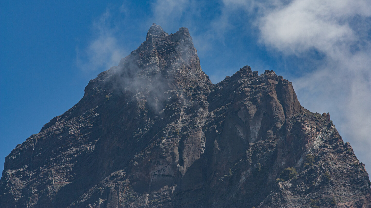 die schroffen Gebirgszüge der Gipfelkette des Nationalparks