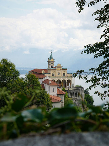 die Wallfahrtskirche Madonna del Sasso