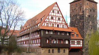 der Weinstadel ist eines der größten Fachwerkgebäude Deutschlands