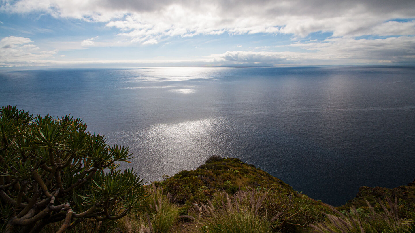 vom Mirador Barranco de Garome schaut man weit über den Ozean
