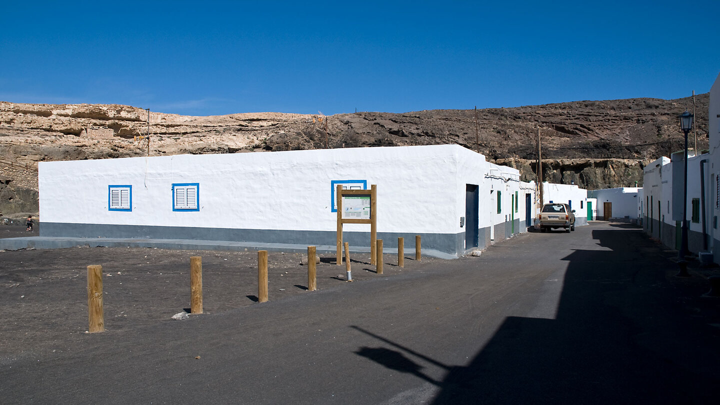 typisch flache Häuser in Ajuy auf Fuerteventura