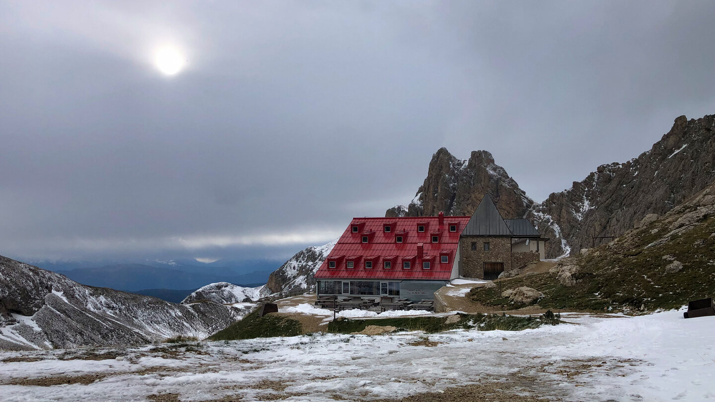 Ziel des ersten Tages: das Rifugio Alpe di Tires (Tierser Alpl) Rifugio Alpe di Tires