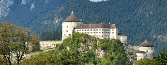Festung Kufstein auf dem 90 Meter hohen Festungsberg direkt am Inn
