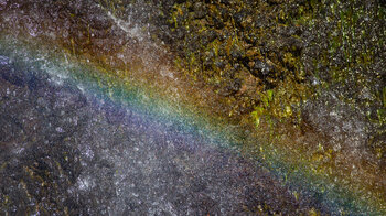 intensive Regenbogenfarben am Mare Aux Joncs Wasserfall