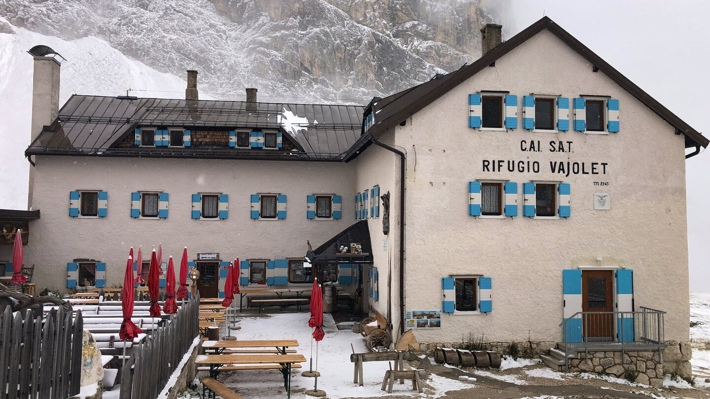 das Rifugio Vajolet auf 2.243 Metern Höhe Rifugio Vajolet auf 2.243 Metern Höhe