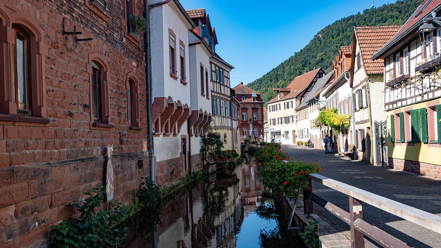 Altstadtgasse in Annweiler am Trifels
