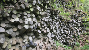 Basaltsäulen an der Prismenwand