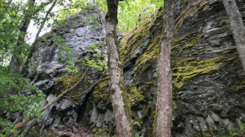 Felswände im Teufelskeller