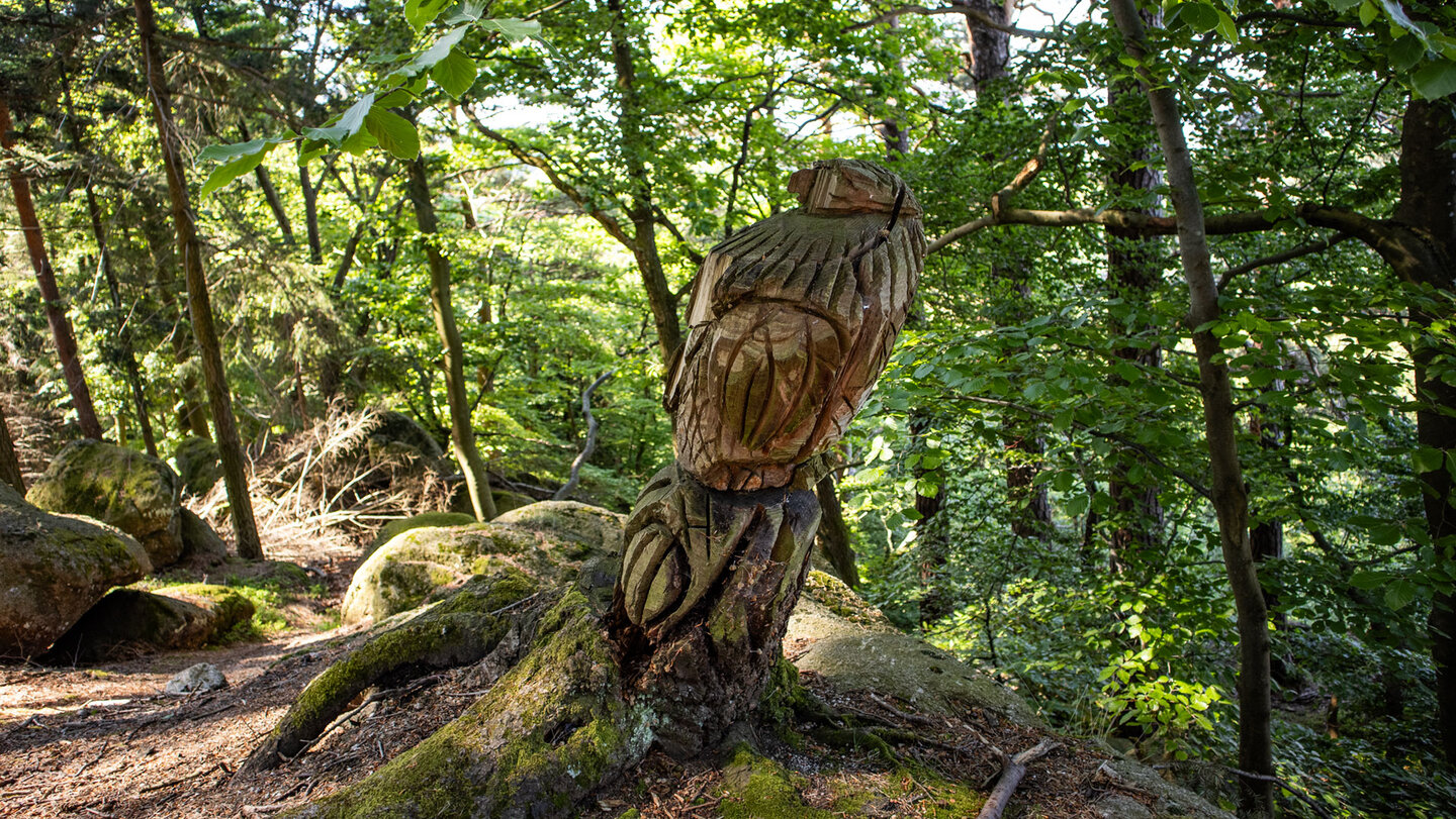 Vogelskulptur beim Palmfelsen