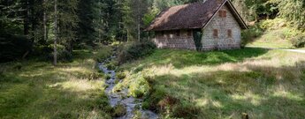 Rotwasserhütte am Brotenaubach