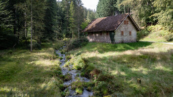 Rotwasserhütte am Brotenaubach