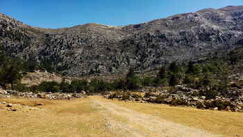 das Omalos-Plateau mit den Weißen Bergen