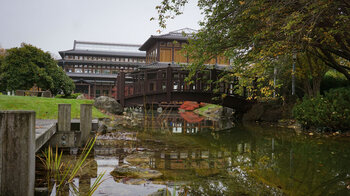 Brücke und Teehaus im Japanischen Garten Bad Langensalza