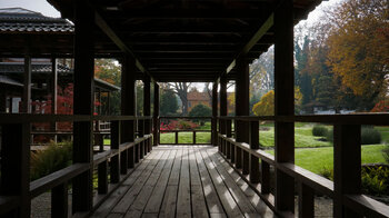 Wandelgang im Garten der Glückseligkeit in