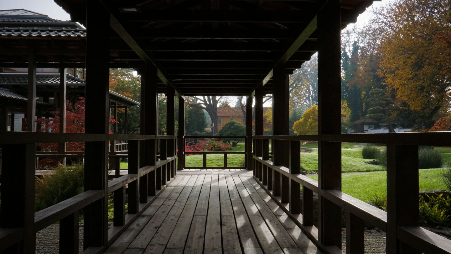 Wandelgang im Garten der Glückseligkeit in