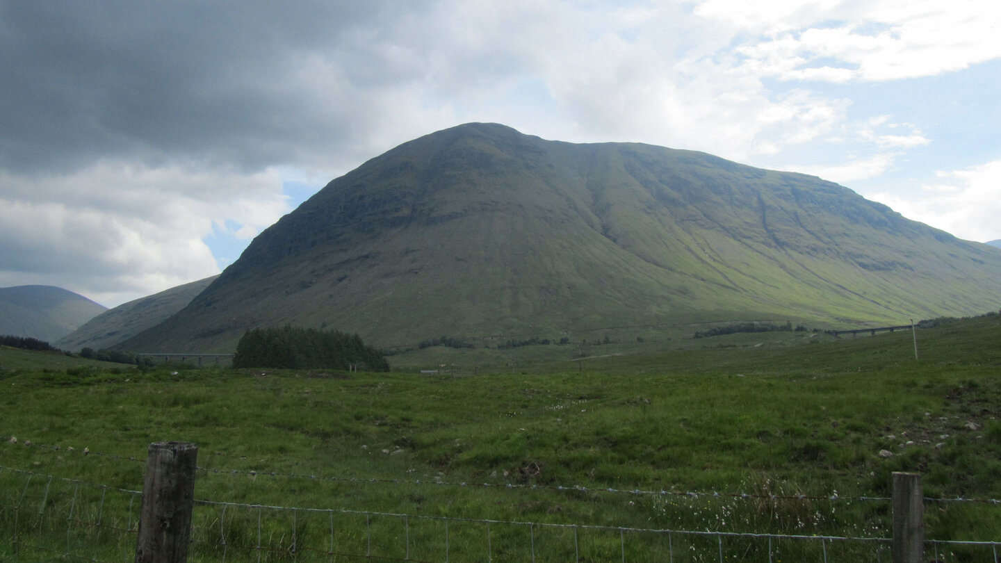 Blick auf den Beinn Dorain vom West Highland Way Beinn Dorain vom West Highland Way
