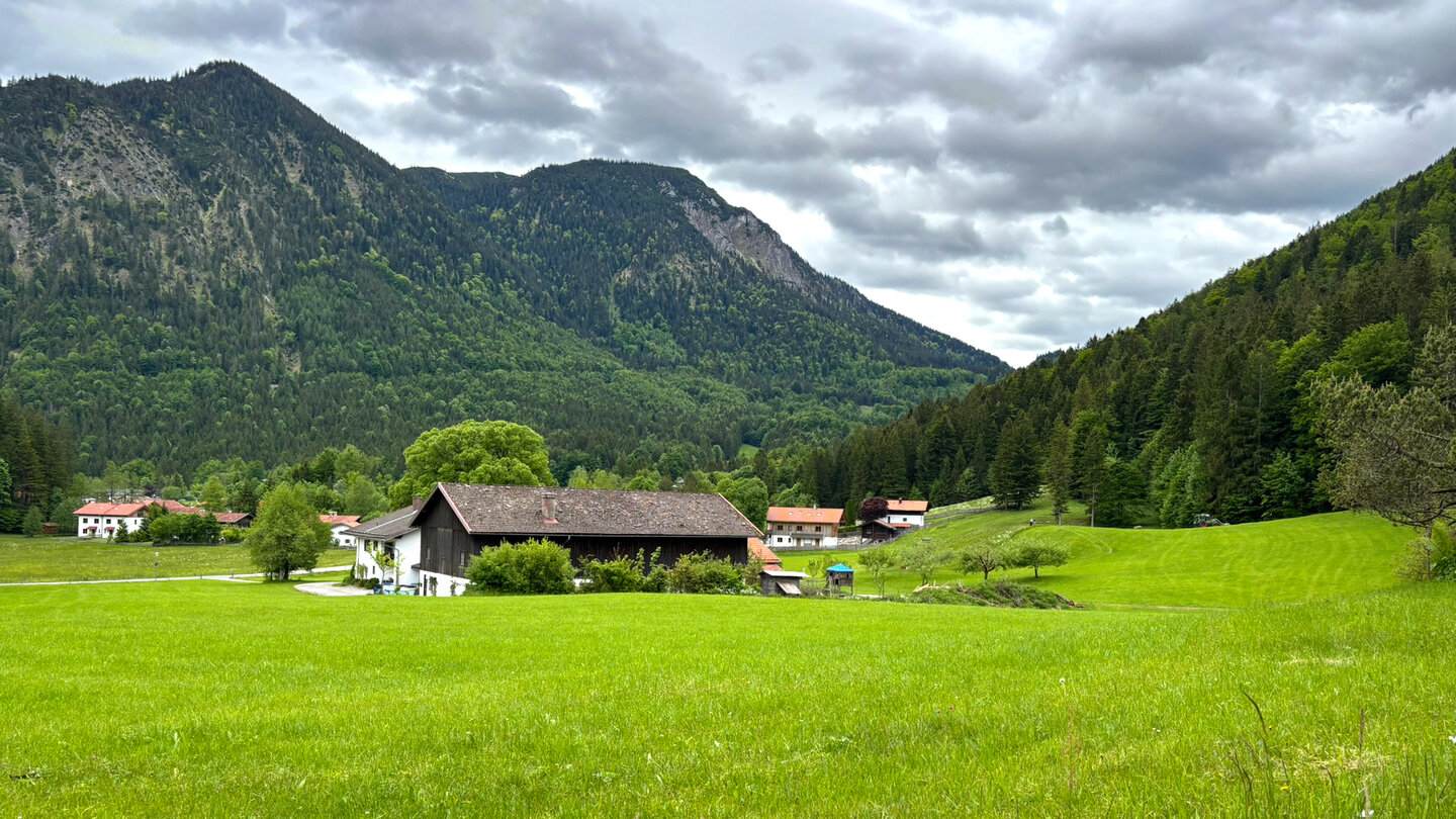 das Josefstal zwischen Jägerkamp und Brecherspitze