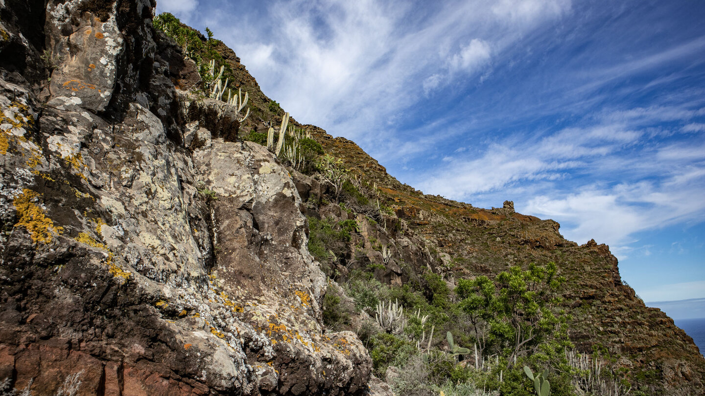 erodierte Felswände am Wandersteig im Teno-Gebirge