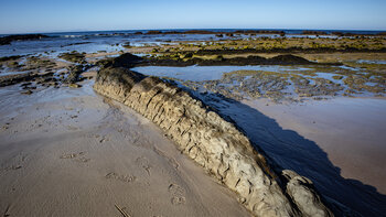 Flysch-Formationen am Punta Paloma