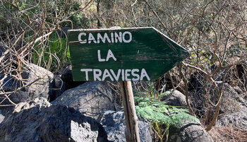 Wegweiser zum Camino la Traviesa