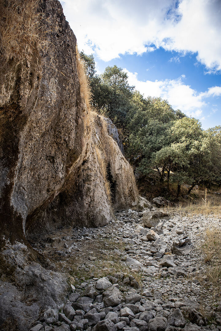 trockener Wasserfall am Río Fuenseca