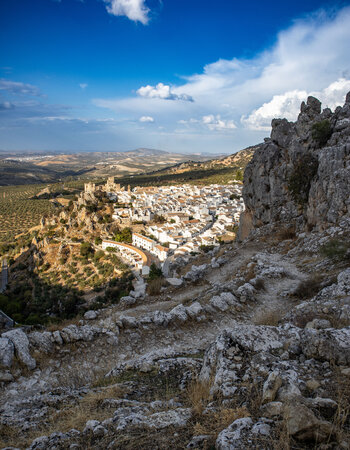 Wanderroute mit Panorama auf Zuheros