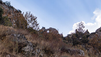 Felsbogen bei Abstieg nach Zuheros