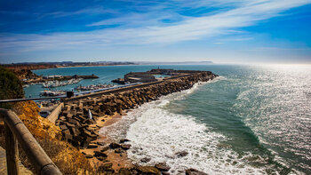 Ausblick zum Fischereihafen von Conil de la Frontera