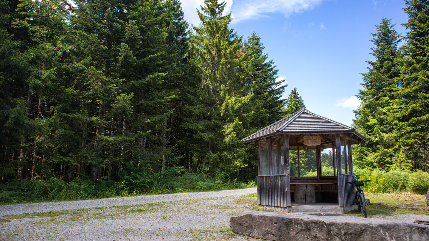 Pavillon am Huzenbacher Seeblick Pavillon am Huzenbacher Seeblick