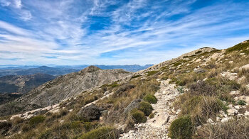 Wandern in der Berglandschaft der Sierra Mágina