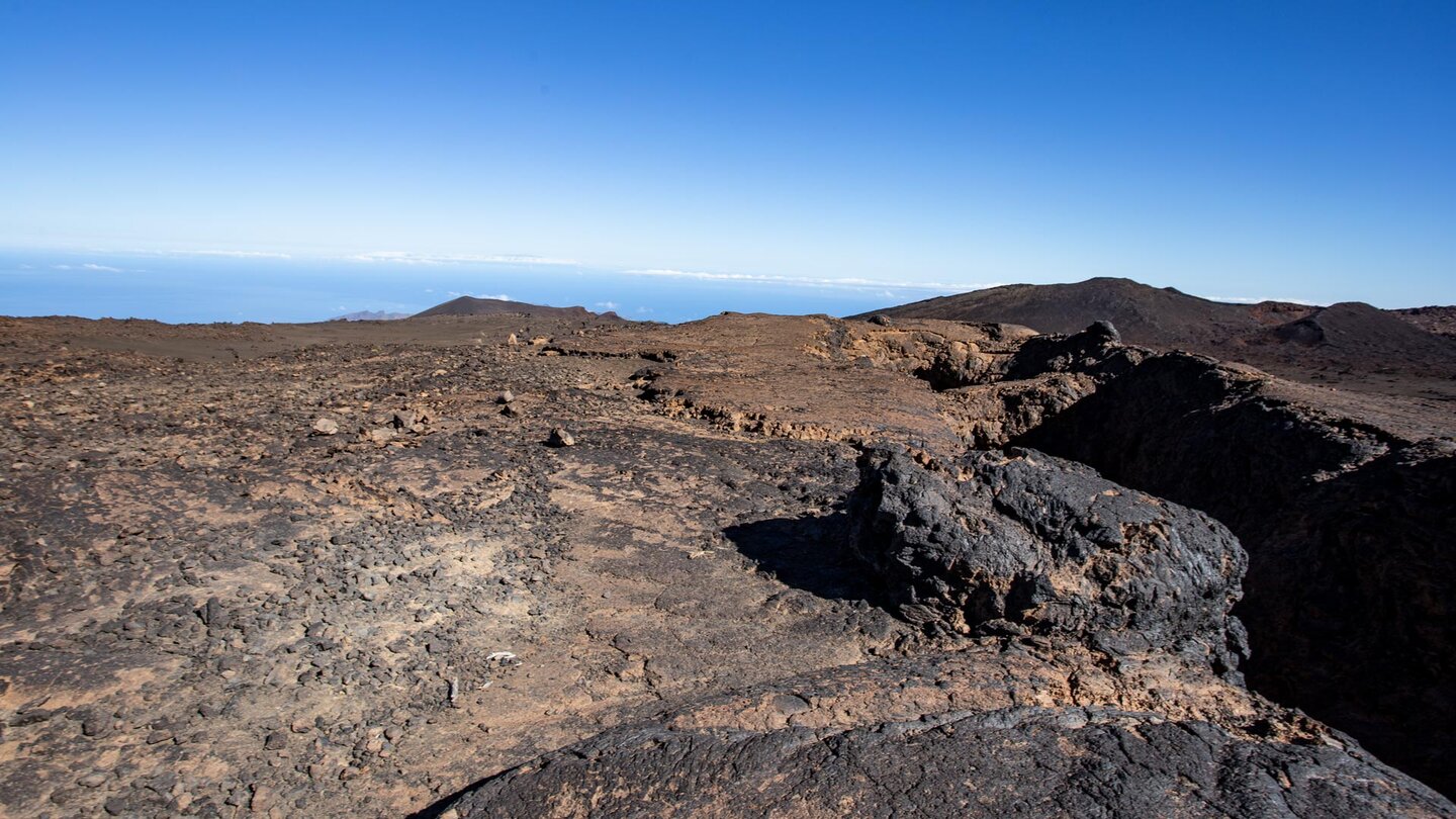 Lavaspalte bei den Cuevas Negras am Weg 38 im Teide Nationalpark