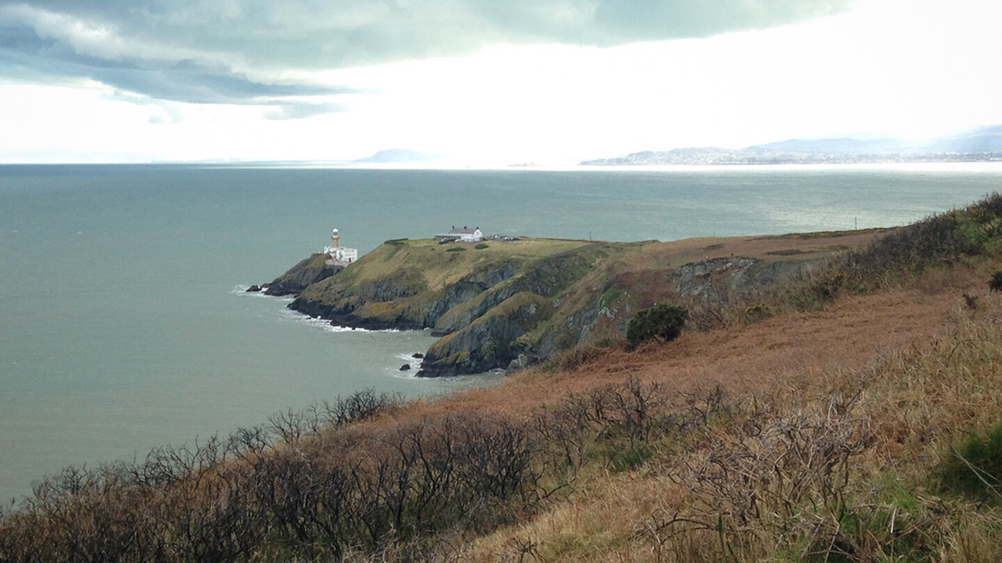 der Ausblick auf das Baily Lighthouse