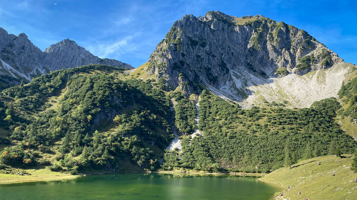 Unterer Gaisalpsee mit dem Rubihorn im Hintergrund