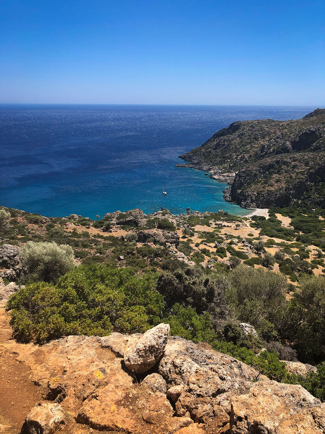 die magische Bucht mit den antiken Ruinen von Lissos am Lybischen Meer magische Bucht mit den antiken Ruinen von Lissos