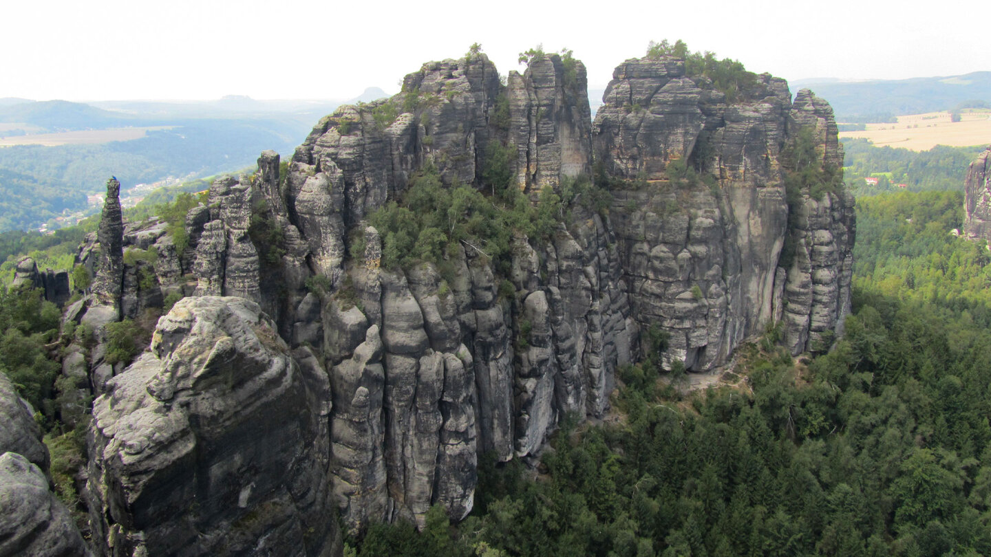 Felsformationen der Schrammsteine in der Sächsischen Schweiz Schrammsteine in der Sächsischen Schweiz