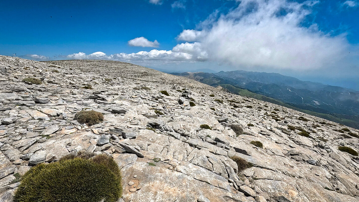 Fernblick über die Sierras de Tejeda, Almijara y Alhama am La Maroma Fernblick über die Sierras de Tejeda, Almijara y Alhama