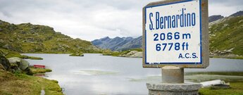 Laghetto Moesola liegt idyllisch am am San-Bernardino-Pass