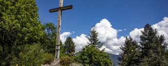 Holzkreuz auf dem Sesselfelsen am Felsenweg Ottenhöfen