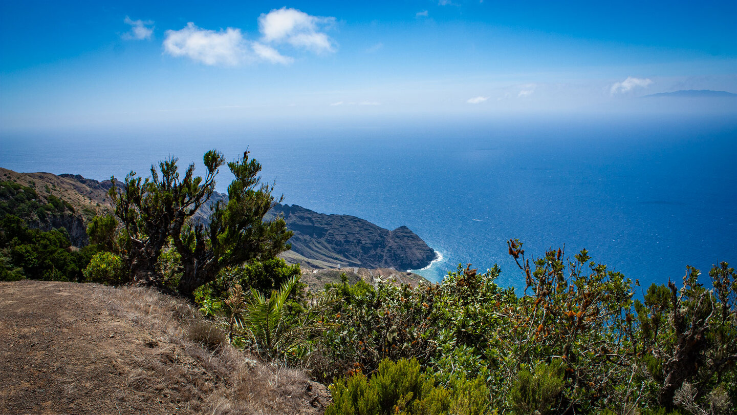 Blick von der Ermita de Santa Clara über die Steilküste und den Atlantik, GR 132, La Gomera.