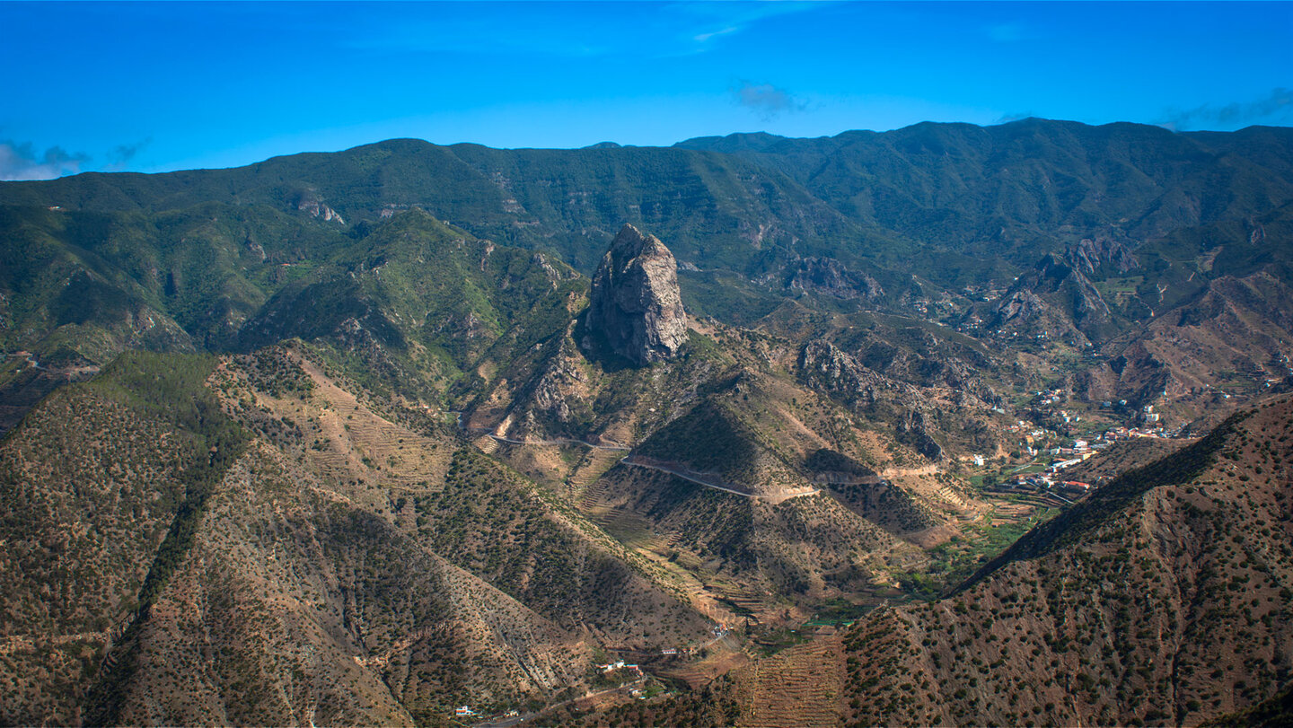 Felsturm Roque Cano über dem Tal von Vallehermoso vom Mirador Buenvista