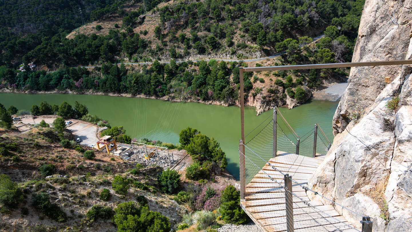 Abstieg zu Embalse del Tajo de la Encantada