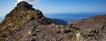 Beginn des Wanderpfads mit Blick auf den Atlantik